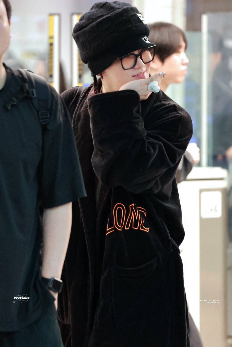 PreCious. tweet media