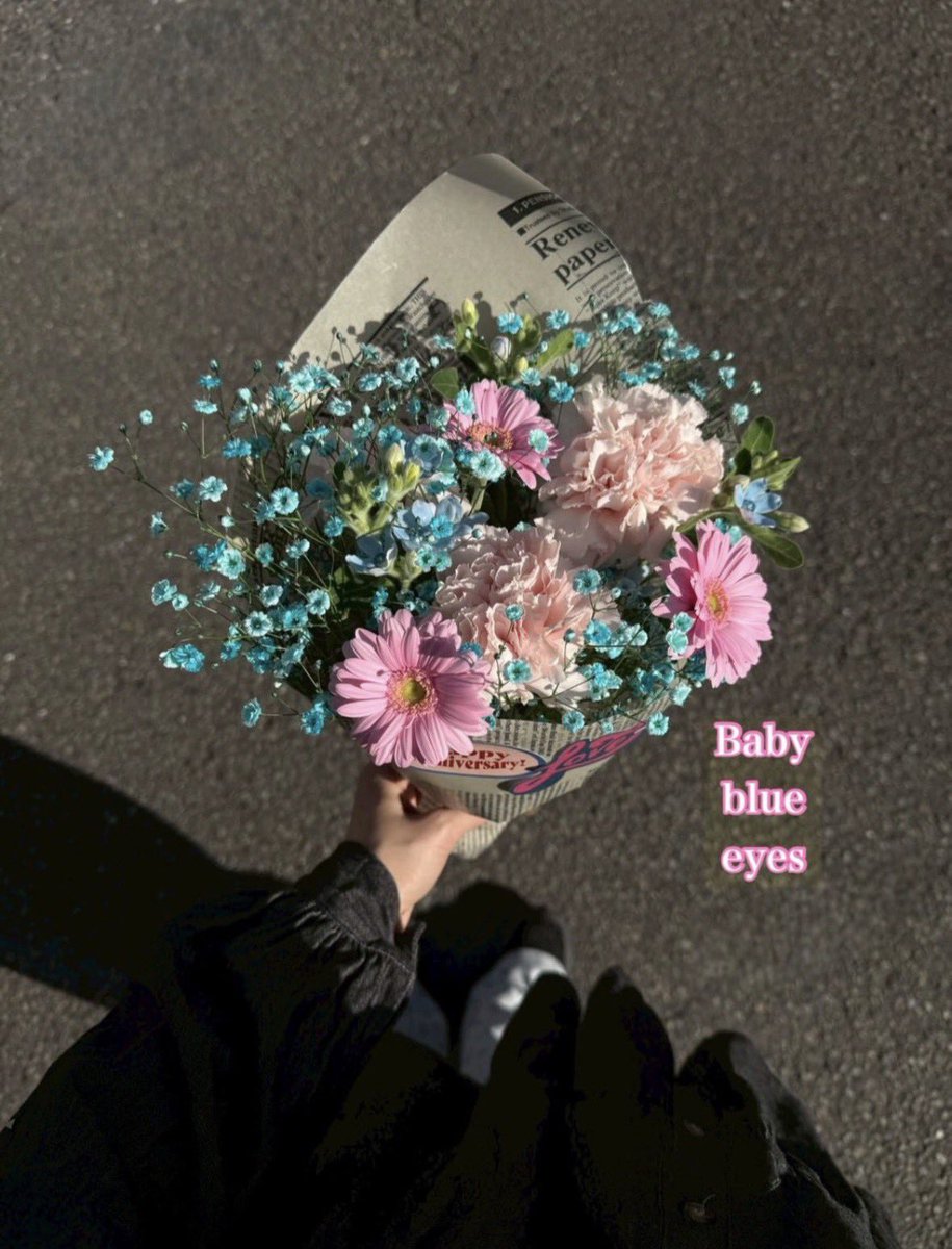 KatyaIvano22521's tweet photo. ここ、圧倒的にセンスが良い花屋さん🌼🩷

周りとあんまり被らない組み合わせとか、ラッピングも可愛い。(๑>◡<๑)♡ https://t.co/naUjPzdUVh