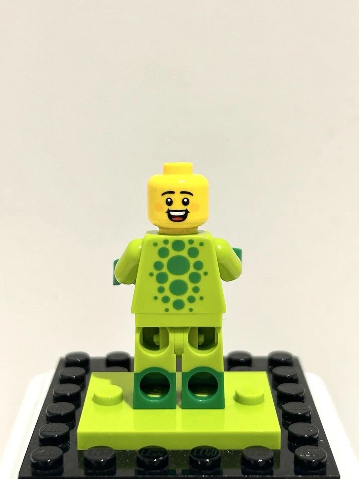 infinitybricks8's tweet image. Hopping into your collection with style! This little froggy is ready to make a big splash 🐸

#LEGO #LEGOminifigures #LEGOcollection #LEGOcommunity #LEGOaddictAFOL #LEGOreseller #LEGOforsale #Series28 #FrogCostume #LEGOLife #AFOL