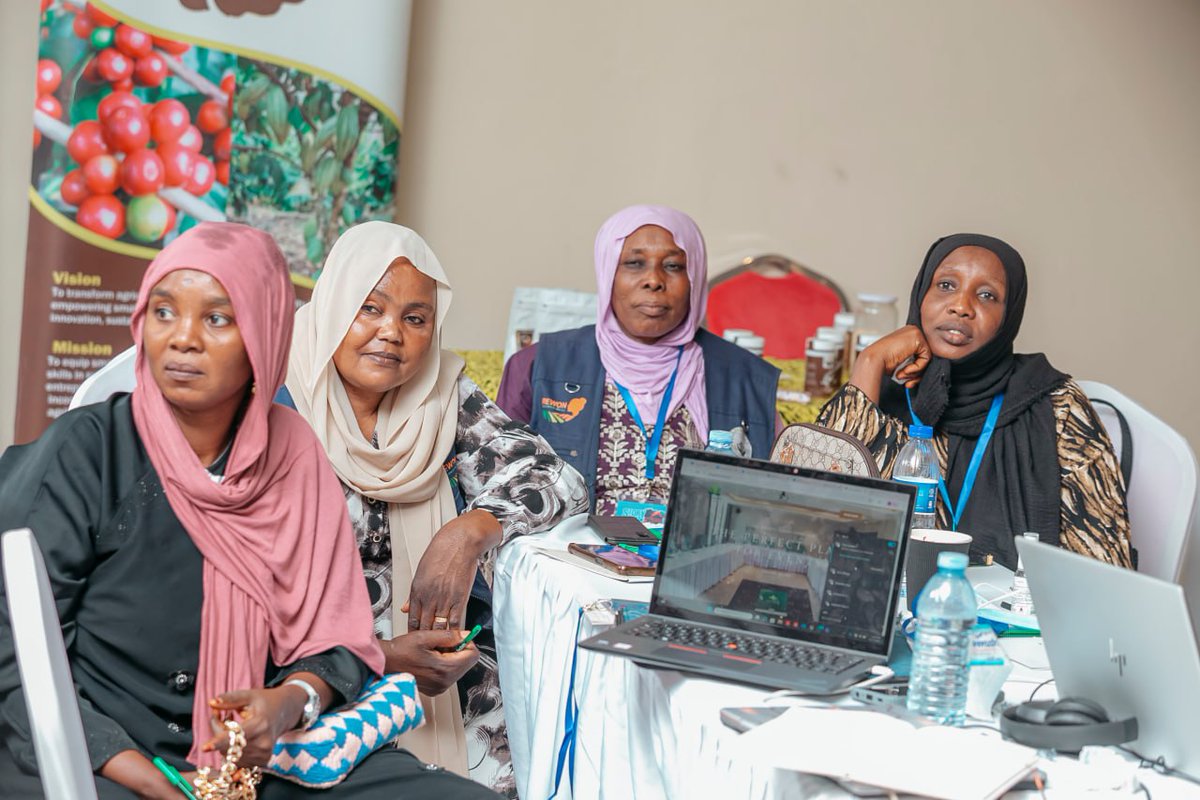 HopeHubUg tweet media