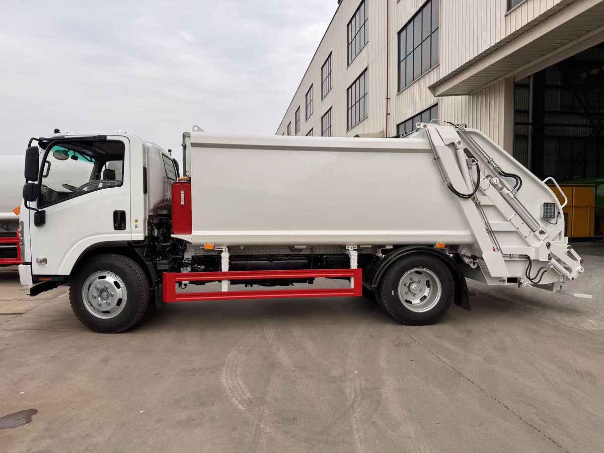 oolo_1023's tweet photo. We are proud to have successfully exported an ISUZU 700P Garbage Compactor Truck to our valued client.
Key Specifications:
Engine: 190HP | Euro 6 Emission Standard
Container Volume: 8m³
Dimensions: 7600×2500×2800mm
email:myles@superegn.com 
#Export #HeavyEquipment #ISUZU https://t.co/1D3gCYOZah