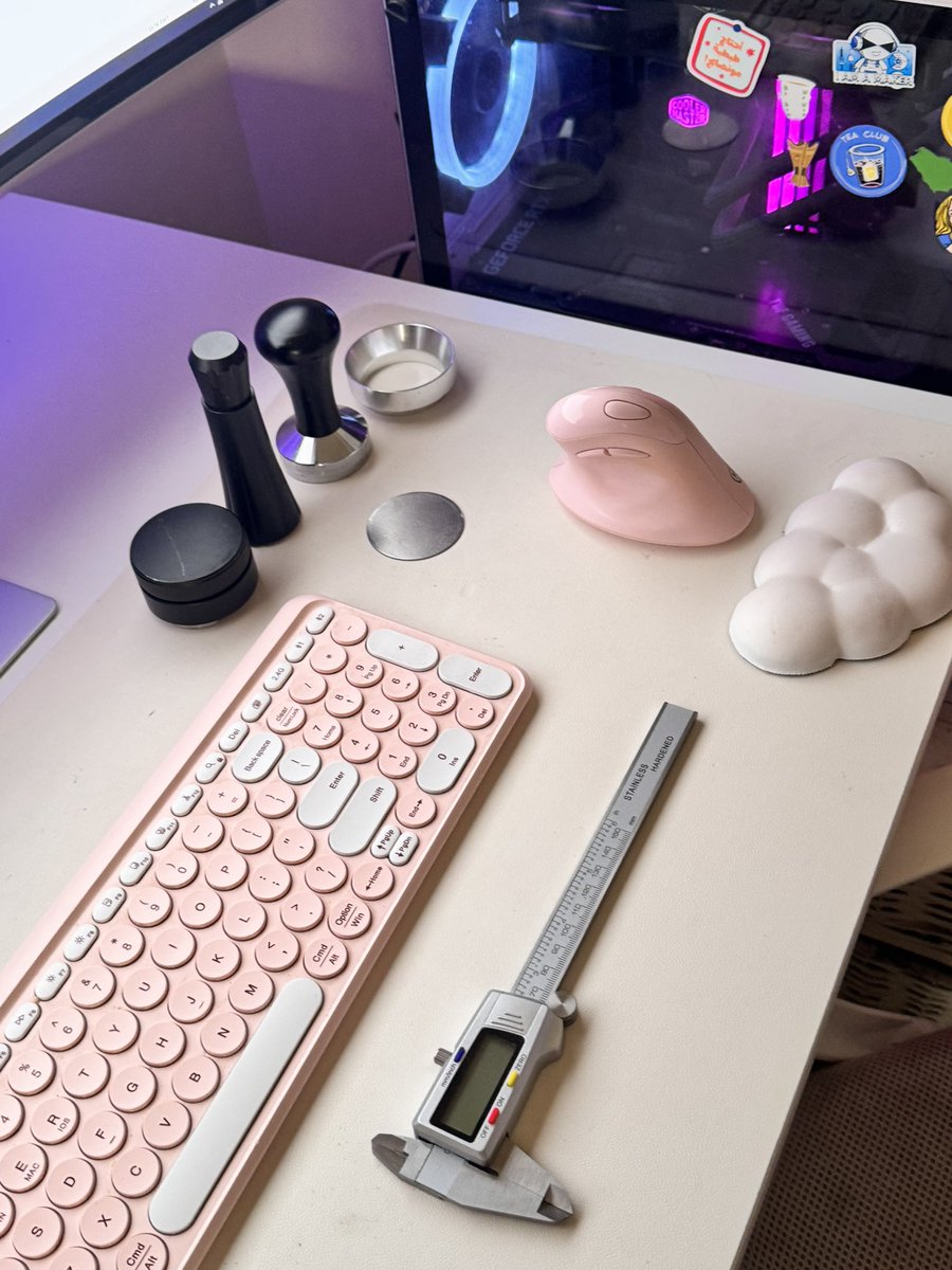 عائشة | 3D tweet media