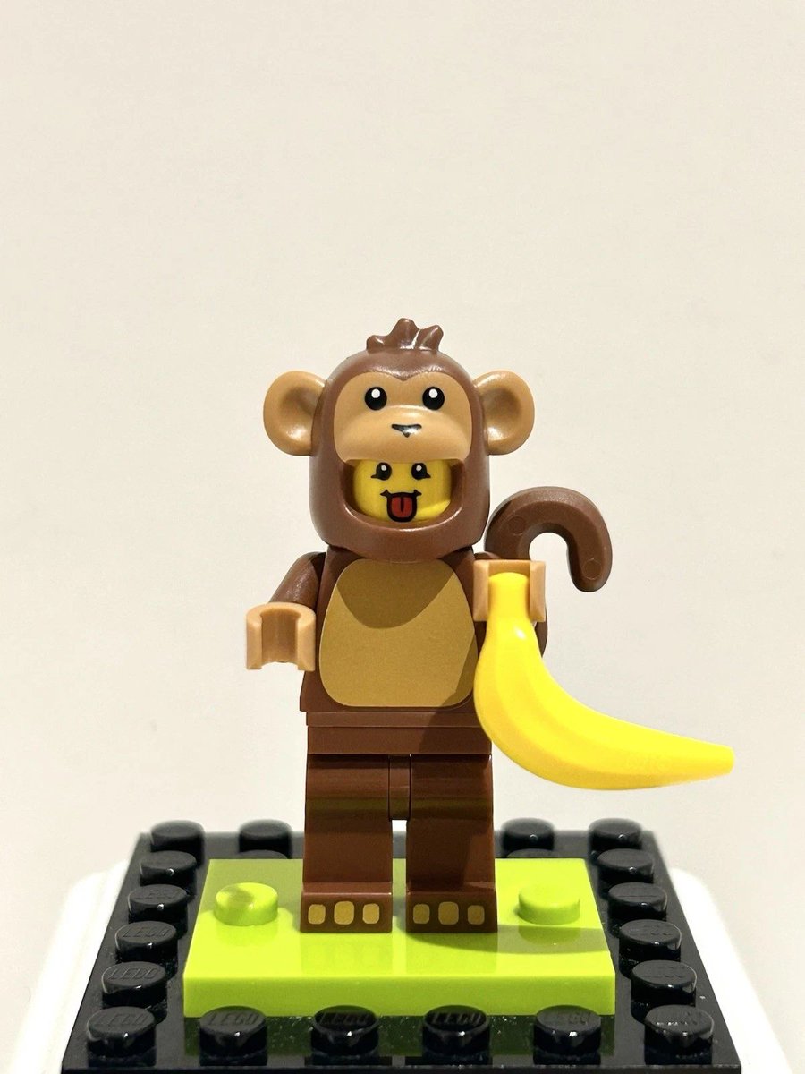 infinitybricks8's tweet image. Time to go bananas! This monkeying around is strictly encouraged 🍌

#LEGO #LEGOminifigures #LEGOcollection #LEGOcommunity #LEGOaddictAFOL #LEGOreseller #LEGOforsale #MonkeyCostume #Banana #CMF #LegoAddict #MonkeyBusiness