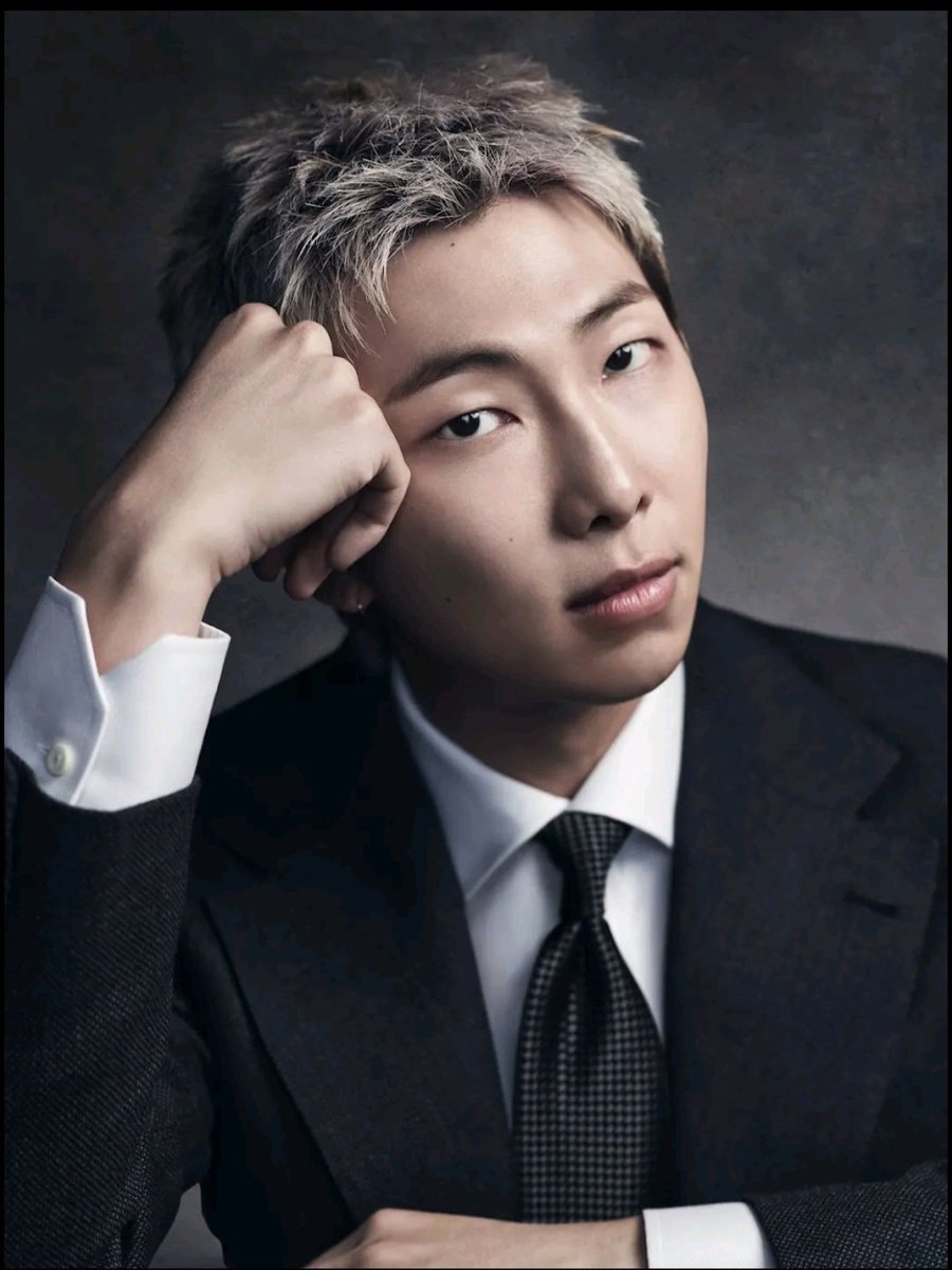 DarK_KniGhT@BANGTAN tweet media