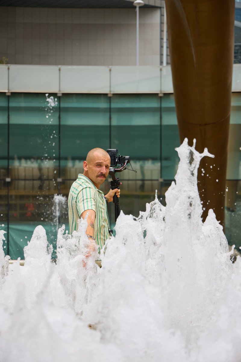 viktor_masin's tweet photo. Last week shot content for I am tours - 🇺🇦 Ukrainian business camp in Singapore 🇸🇬

Rare to find Ukrainian-speaking crew here, so I joined as cameraman for 3 days
Good to get back in the field. Met interesting entrepreneurs. Saw how Ukrainian business mindset compares to Asia https://t.co/xKHi35N4Z9
