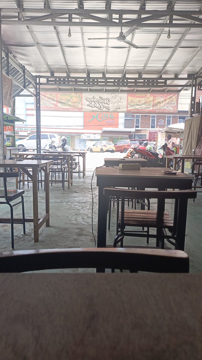 Dani Coffee tweet media