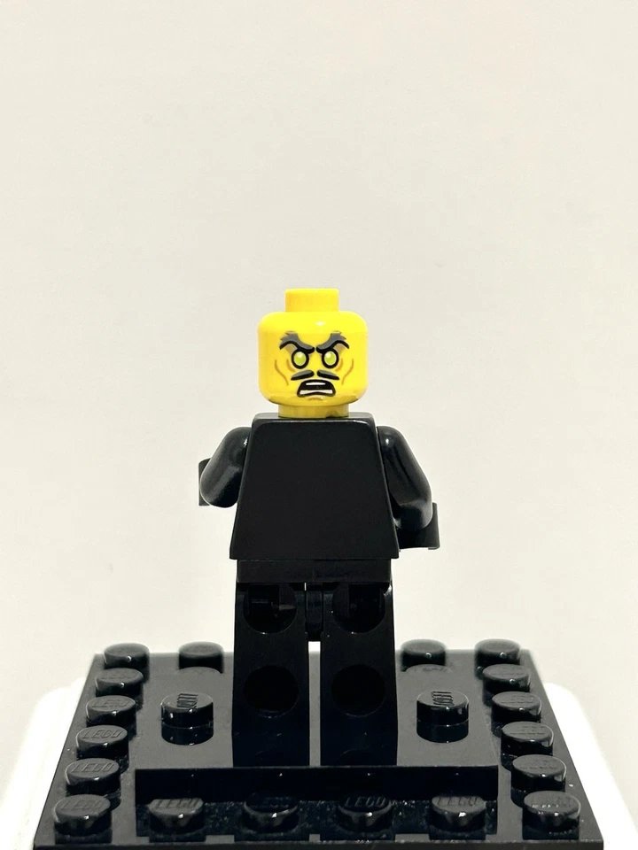 infinitybricks8's tweet image. Order in the court! The Dark Judge is here to deliver the final sentence with his mighty axe 🪓

#LEGO #LEGOminifigures #LEGOcollection #LEGOcommunity #LEGOaddictAFOL #LEGOreseller #LEGOforsale #DarkJudge #InfinityBricks #CustomLego #LegoWarrior #Executioner