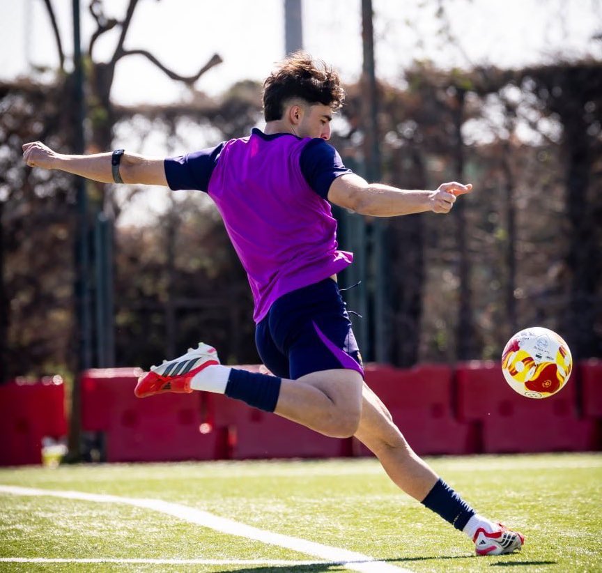 Celebs & Footballers tweet media