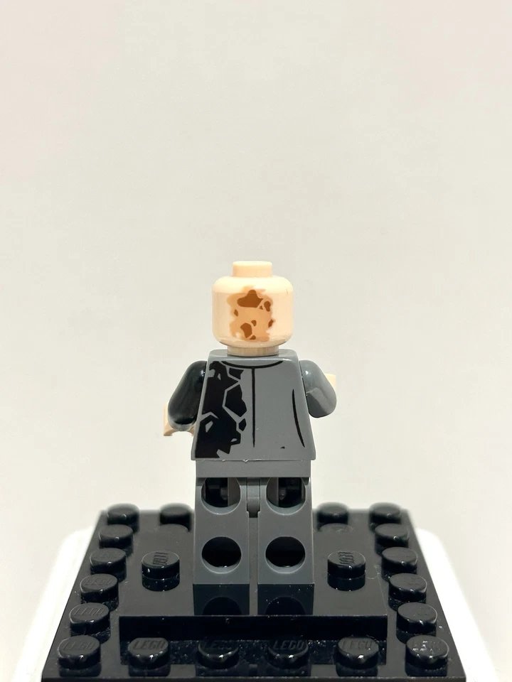 infinitybricks8's tweet image. Heads or tails? The fate of Gotham City rests on a single coin flip with Harvey Dent

#LEGO #LEGOminifigures #LEGOcollection #LEGOcommunity #LEGOaddictAFOL #LEGOreseller #LEGOforsale #Batman #TwoFace #DCComics #TheDarkKnight #LegoVillain