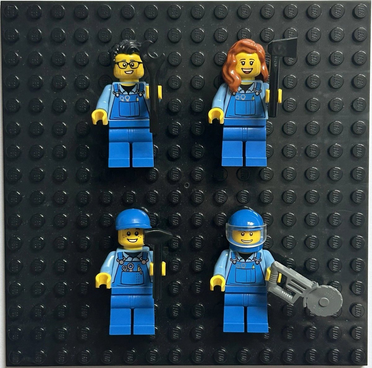infinitybricks8's tweet image. Hard hats on! This crew is ready to build the city of your dreams, one brick at a time 🏗️

#LEGO #LEGOminifigures #LEGOcollection #LEGOcommunity #LEGOaddictAFOL #LEGOreseller #LEGOforsale #LEGOCity #Construction #LegoWork #BuildSomething #LegoBundle #CityLife