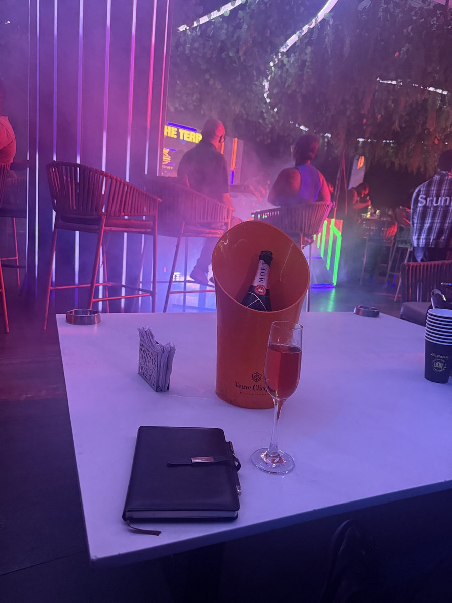 Dr. Riyoo tweet media