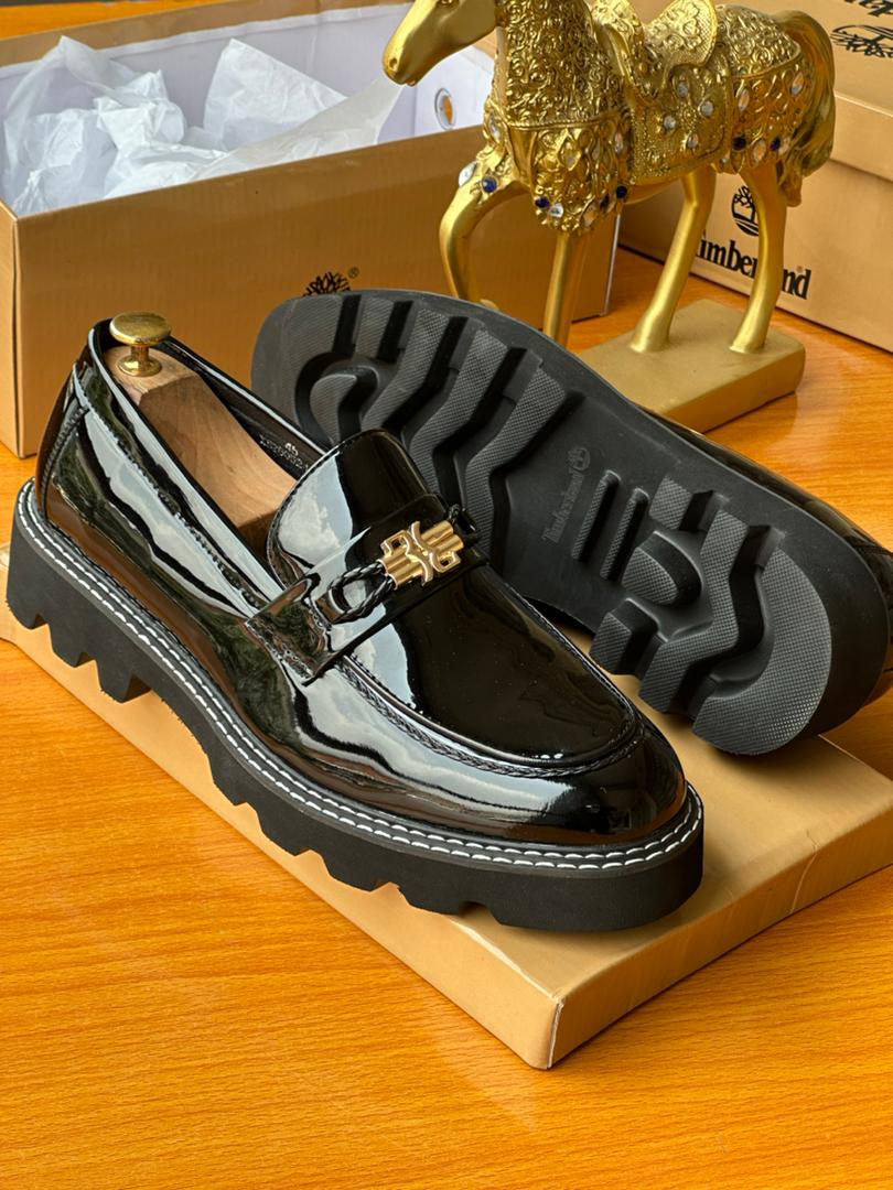 OLUWADAMILOLA {FOOTWEAR'S VENDOR} tweet media