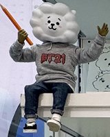 nightstar1201's tweet image. [Line friends square Shibuya store] 
Our RJ has grown a lot taller. 😊
#JIN #RJ @BT21_Japan