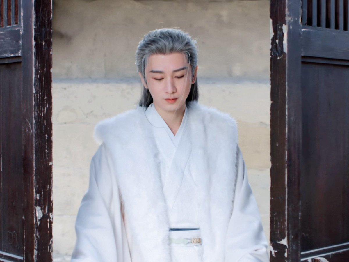 ถ้าให้เลือกระหว่างยัย 2 คนนี้ นุก็กุมขมับมากอยู่นะคะ 😭