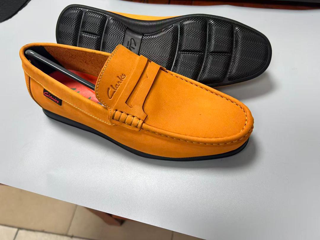 OLUWADAMILOLA {FOOTWEAR'S VENDOR} tweet media