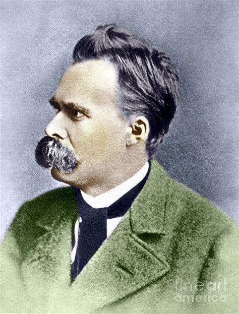 Le saviez-vous ?

Dans la veine des critiques radicales du judaïsme, Friedrich Nietzsche (1844-1900) n’a pas été en reste.

Dans La Généalogie de la morale (1887), il décrit les Juifs comme « ce peuple sacerdotal qui ne put en définitive avoir raison auprès de ses ennemis et de