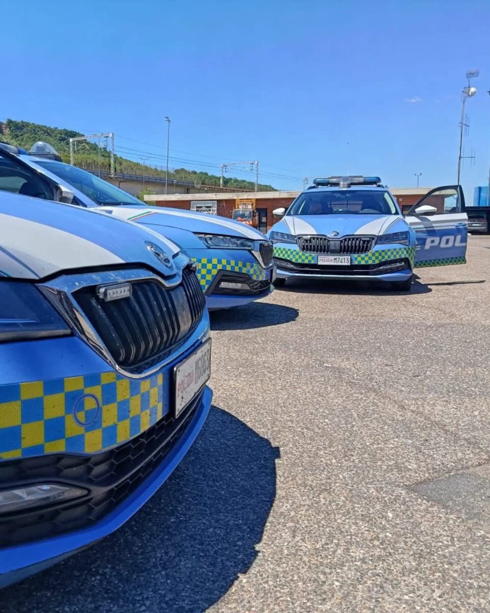 Polizia di Stato tweet media