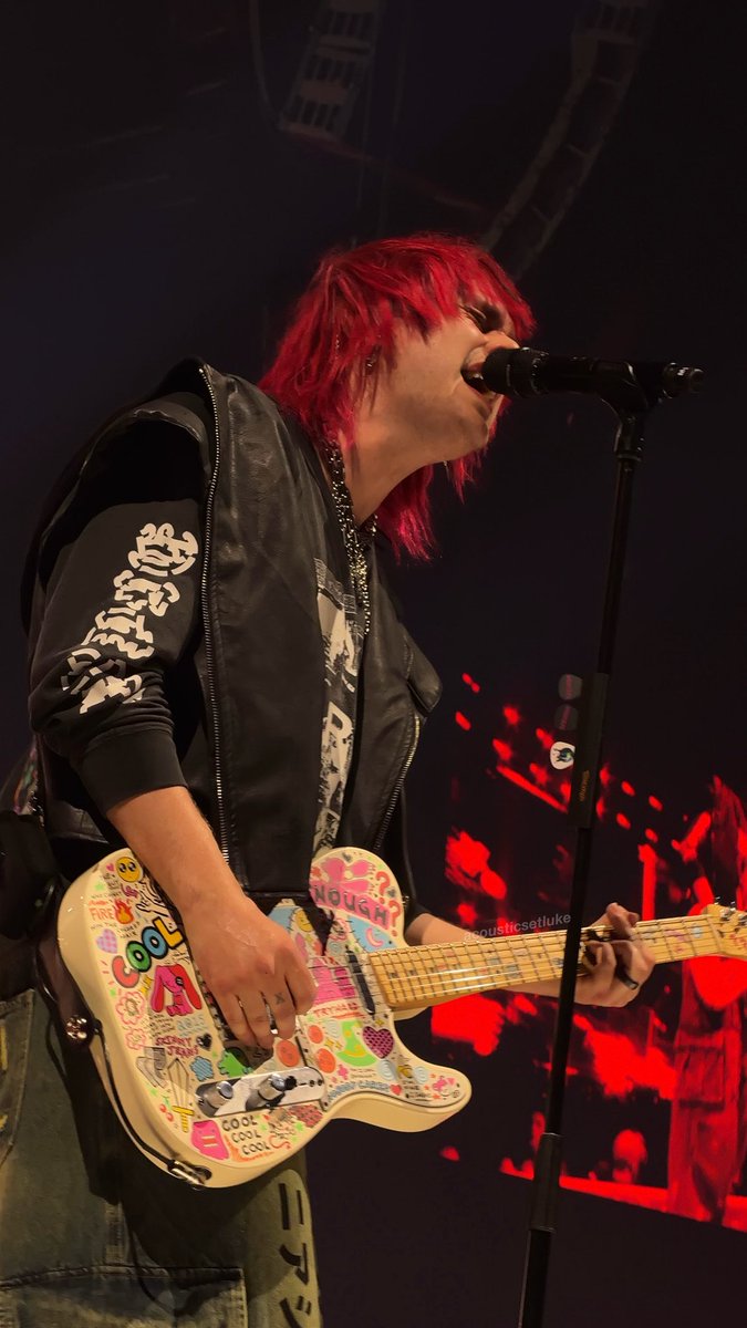 B •ON TOUR• ੈ✧̣̇˳·˖✶ tweet media