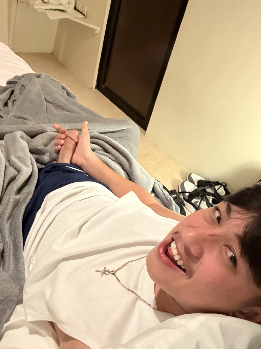 Johnlloyd Cuenco tweet media