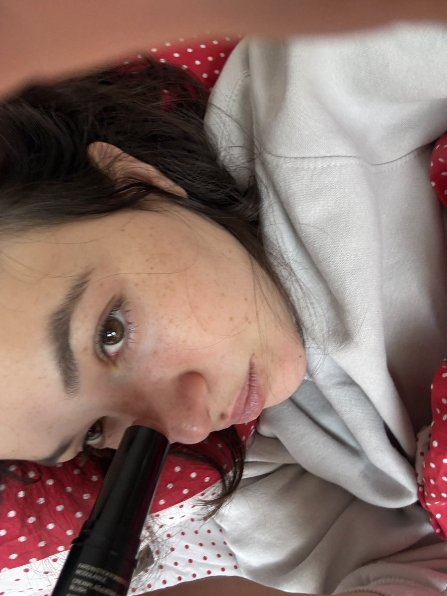 מיה פיארסה tweet media