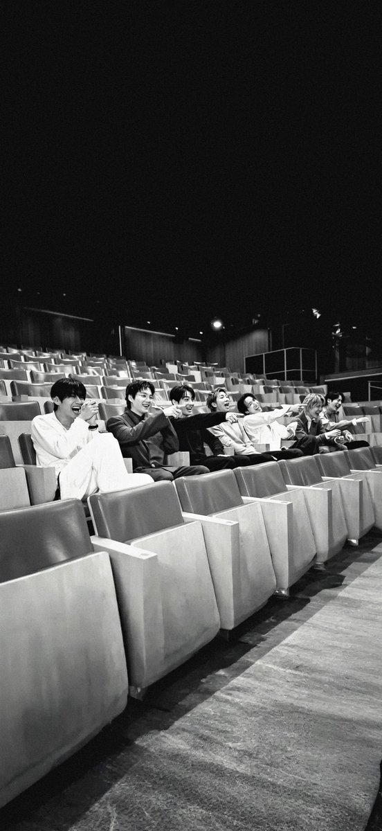 Kristi_army tweet media