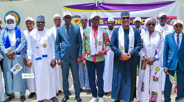 JClaudeNshimir's tweet image. Ds le cadre du renforcement des relations d’amitié entre les partis au pouvoir, la capitale tchadienne a a abrité, le 26/3/2026, une session de haut niveau entre le Très Hon @R_Ndikuriyo, SG du @CnddFdd #Burundi &amp;amp; Aziz Mahamat Saleh, SG du #MPS #Tchad.
@DorianeMunezero
@KareraHon