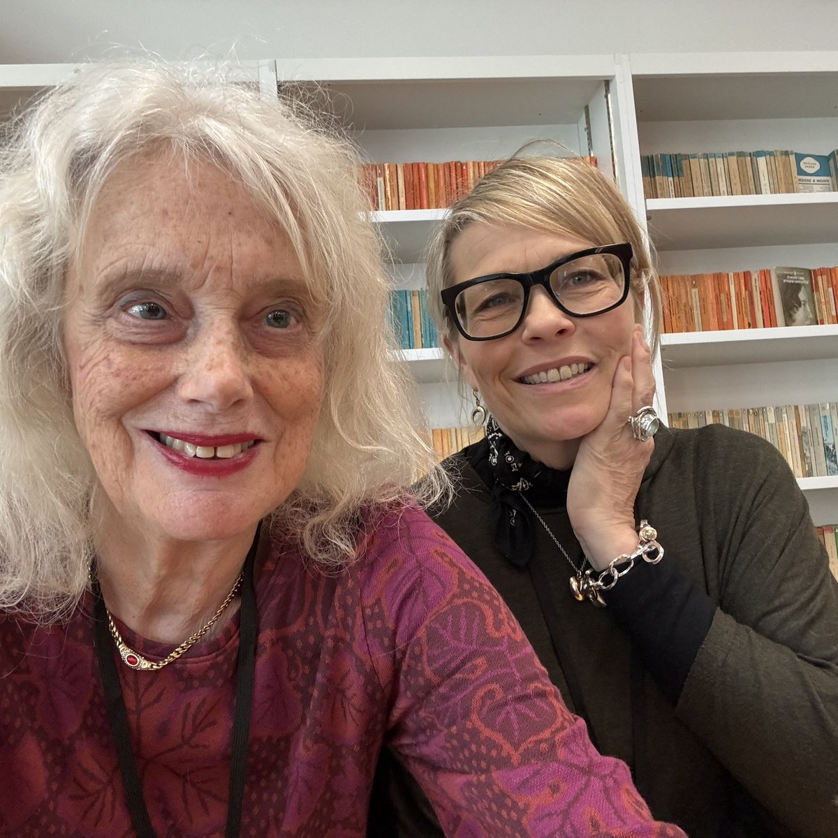 Emmy van Deurzen☀️🌍 🌻🌹🌳🐕⭐️🌙 tweet media