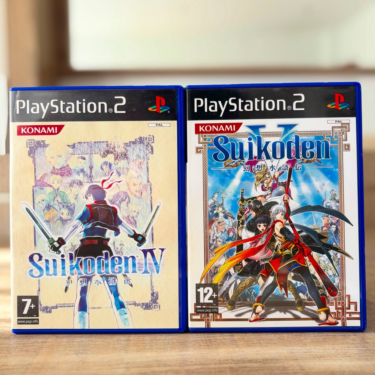 espaciodesergio's tweet image. Suikoden IV apostó por la aventura en alta mar, con un mundo más abierto y un tono diferente dentro de la saga. 

Suikoden V supuso un regreso a lo grande: historia política, personajes inolvidables y ese feeling clásico que enamoró a los fans. 

#Suikoden #JRPG #playstation2