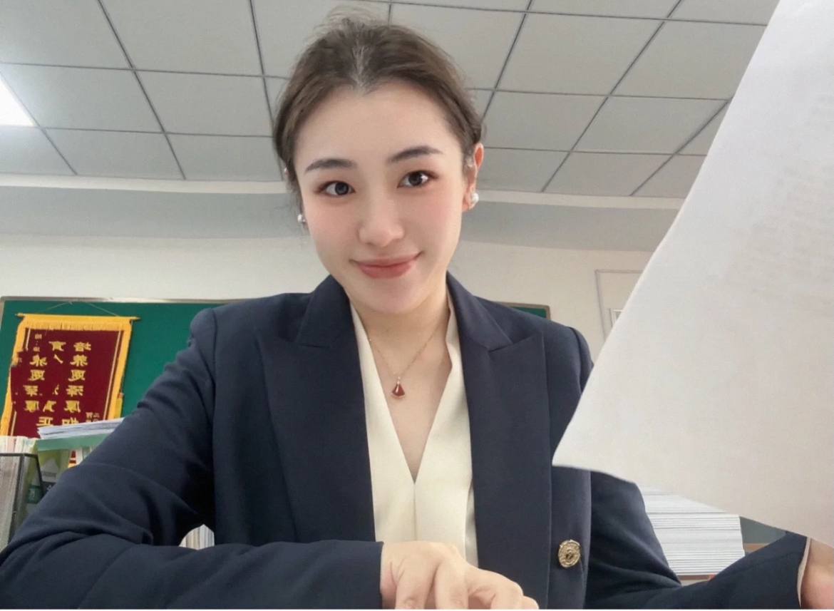 陆老师（教小学） tweet media