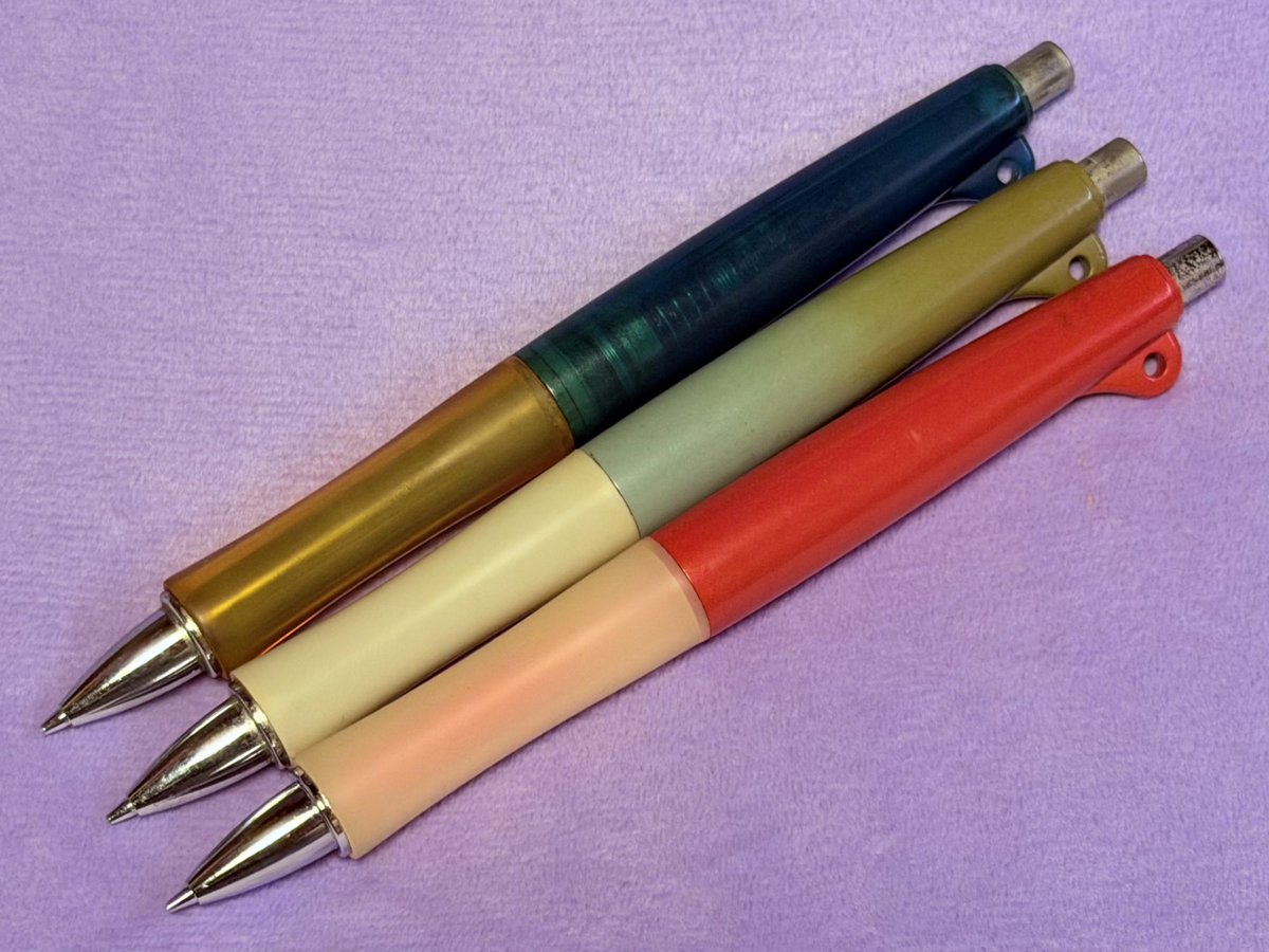 やもん tweet media