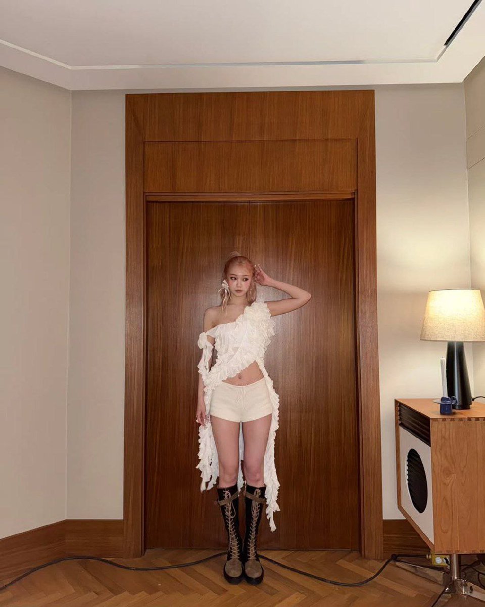 𝚑o𝕥tiǝs ༒ ˖ ࣪ 𝕧y͞xwǝn tweet media