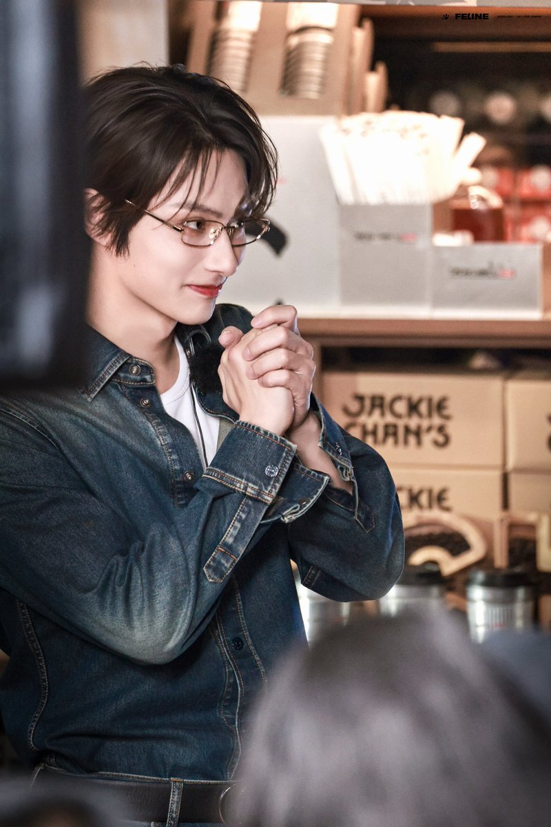 FELINE_JUNOLOGY tweet media