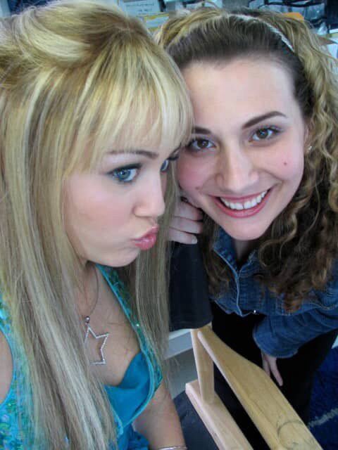 Smilers Spain tweet media