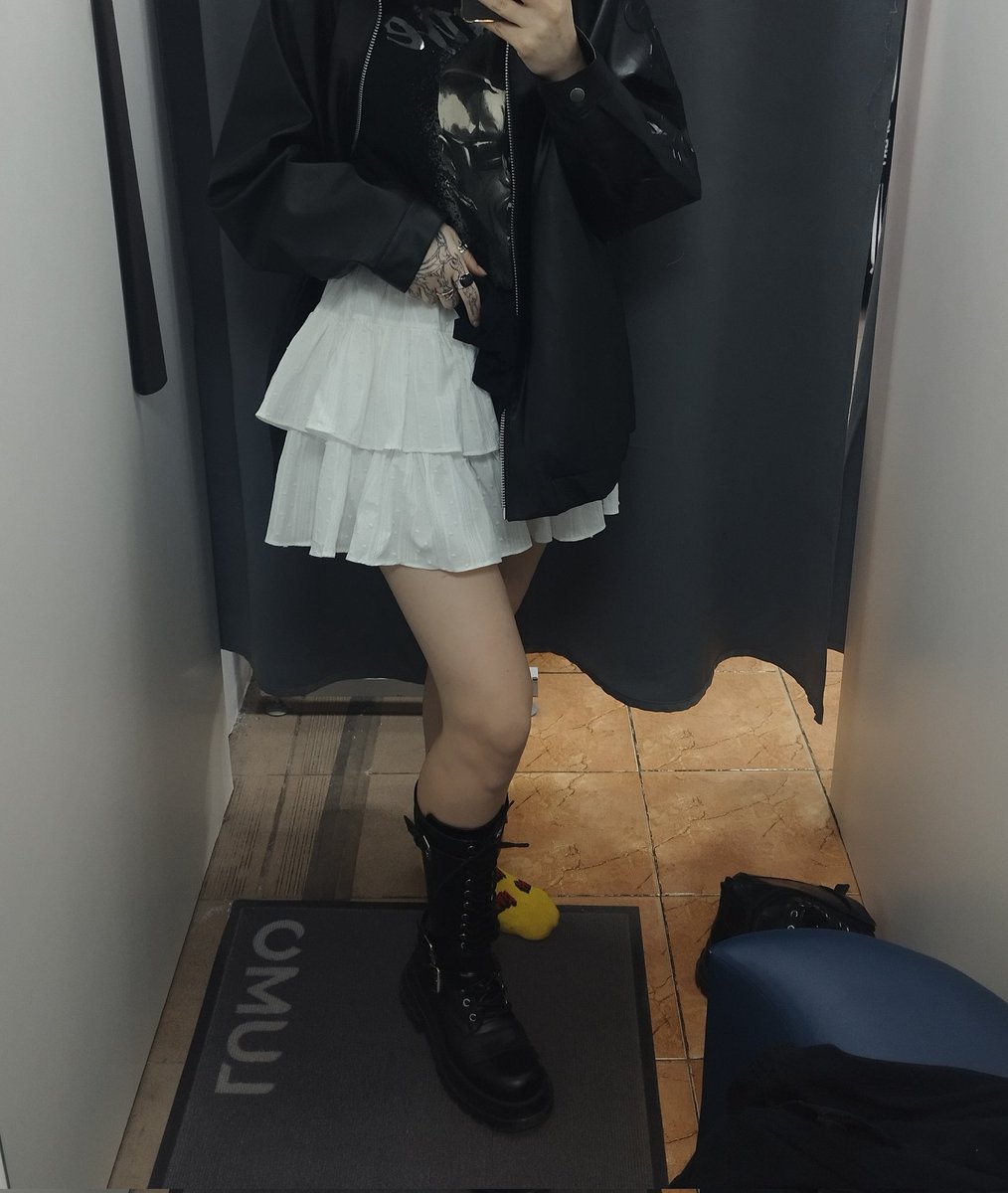 𝔳𝔞𝔫 𝔡𝔢𝔯 𝔢𝔯𝔢𝔱𝔢𝔦𝔫 tweet media