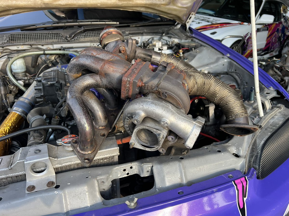 あっちー tweet media