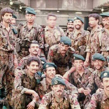 MGhorbany's tweet photo. مطمئنم ارتش که از روز اول جنگ ۸ ساله تا الان همیشه حافظ ملت و خاک ایران بوده، اینبار هم کنار بچه‌های سپاه، چنان بلایی سر آمریکاییها میارن، که روایتش تا سال‌ها سینه به سینه نقل میشه

بچه‌های نوهد و صابرین، دارن برای چشم توی چشم شدن با دشمن لحظه‌شماری می‌کنن 

زنده باد ایران 🇮🇷🇮🇷🇮🇷 https://t.co/bTYOZDuxua