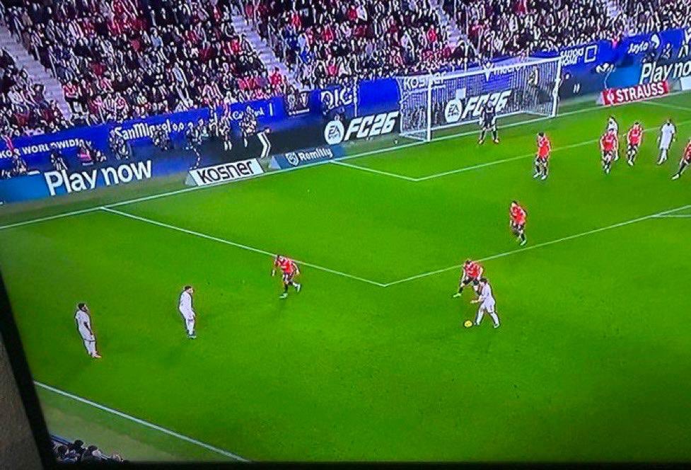 David.𓅓⁶ (GroundDavid) tweet media