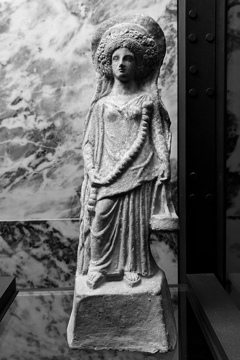 Au Louvre j'aime tweet media