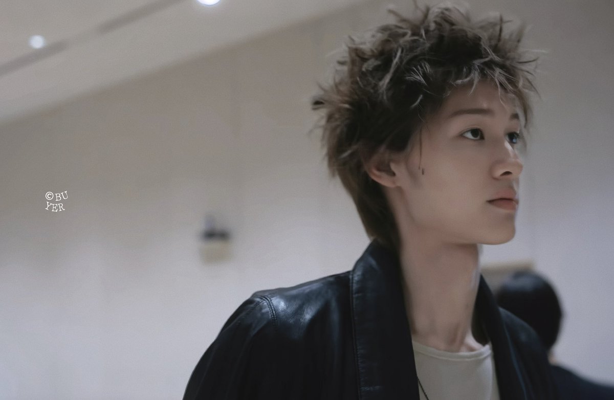 FKUBUYER tweet media