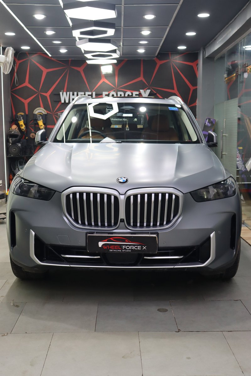 wheelforcePPF's tweet photo. This BMW X5 just got a flawless matte PPF upgrade — giving it that bold, head-turning finish with ultimate protection.

Shield Your Investment: Expert application with Llumar PPF, 3M PPF, Stek PPF, Saint Gobain PPF and Garware PPF in Delhi and Gurugram.

#WheelforceStudio https://t.co/A4n1LrvD9N
