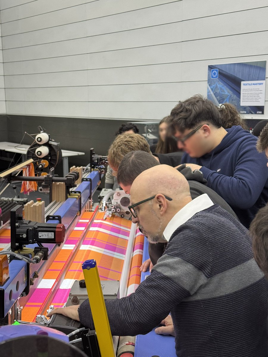 ItemaGroup's tweet photo. 🎓 We recently hosted students from the Textile Fashion System course at Istituto Paleocapa.
🧵 A hands-on experience with #Itema weaving technologies, from classroom insights to live machines in our showroom.
🤝 Inspiring the next generation of textile professionals.
#Training https://t.co/GU6HXzTUL1