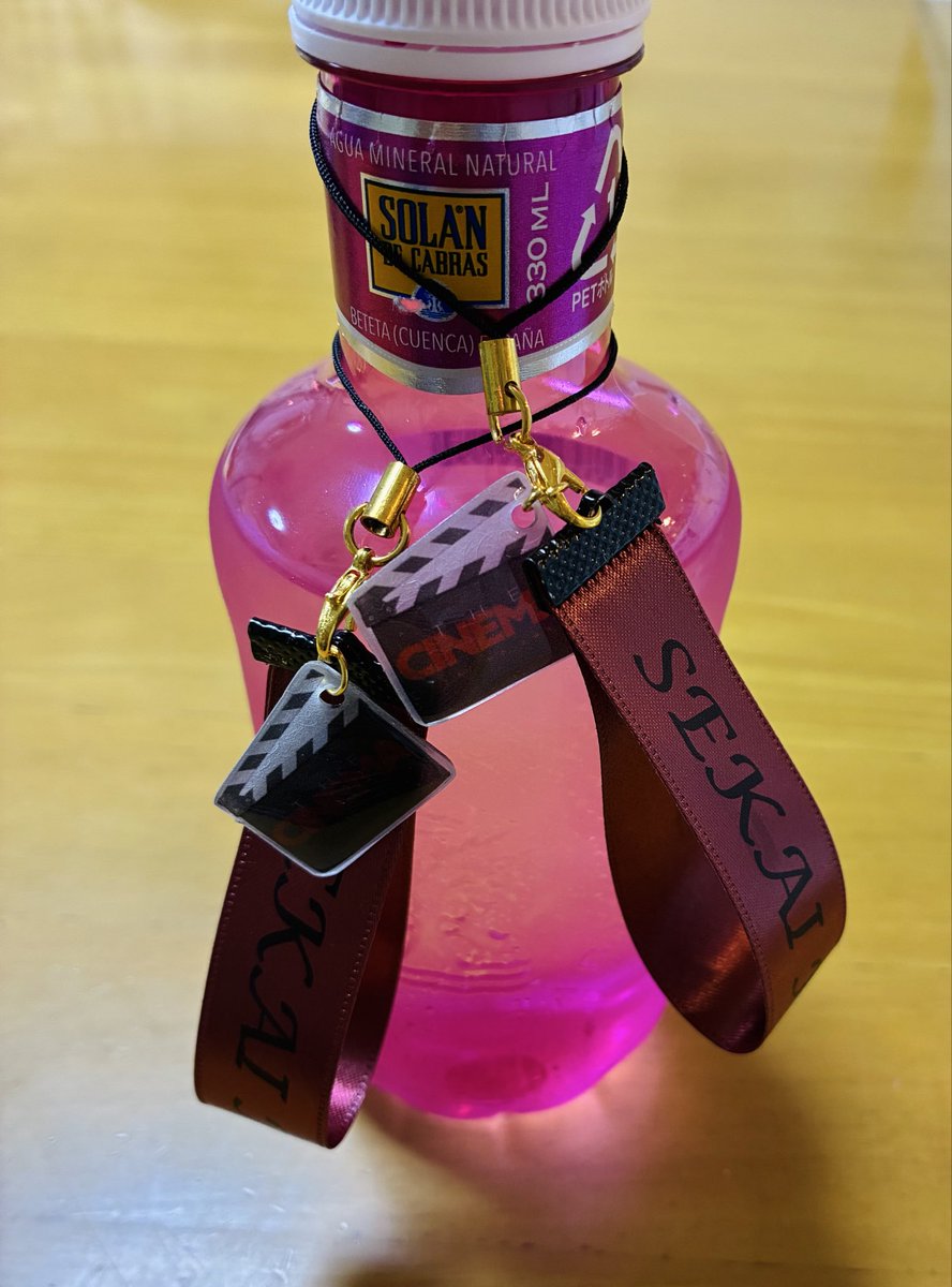 ミカリン tweet media