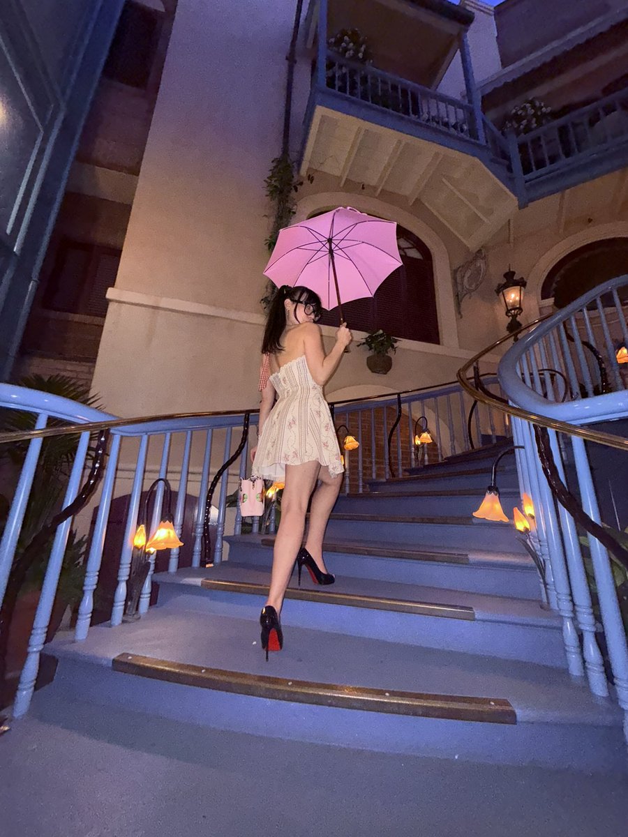 StellarLoving tweet media