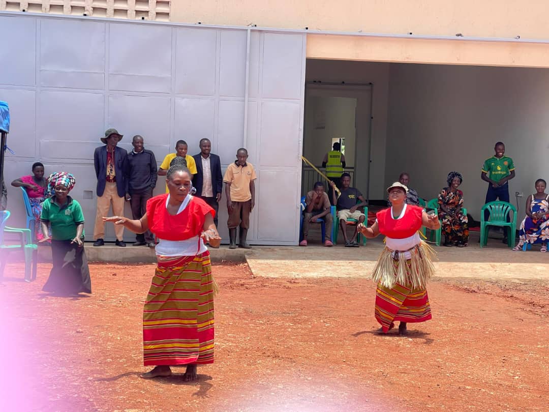 thepatriotsug's tweet photo. @MoLGUganda New Coffee Plant Commissioned to Boost Farmers in Bunyangabu @KagutaMuseveni #LEGSProject @NRMOnline 
https://t.co/F1fEQvPoJL https://t.co/gvr0xvObEI
