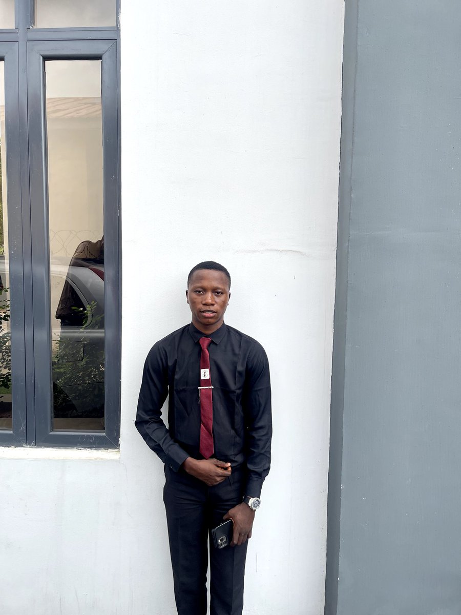 𝑪𝑯𝑨𝑴𝑷𝑰𝑶𝑵 𝑩𝑶𝒀 (MFR)🌴❤️ tweet media