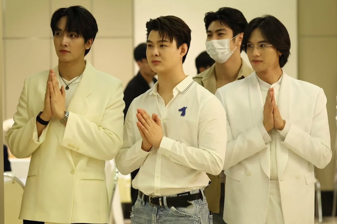 ♡ Ami • saintsup_fan.art • photography ♡ tweet media