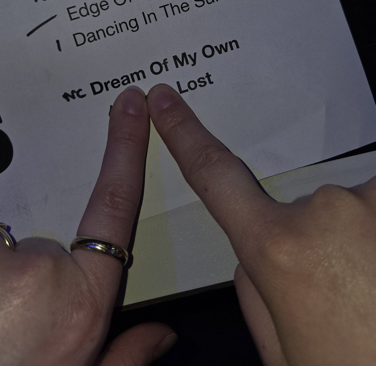 rebekka🌙 tweet media