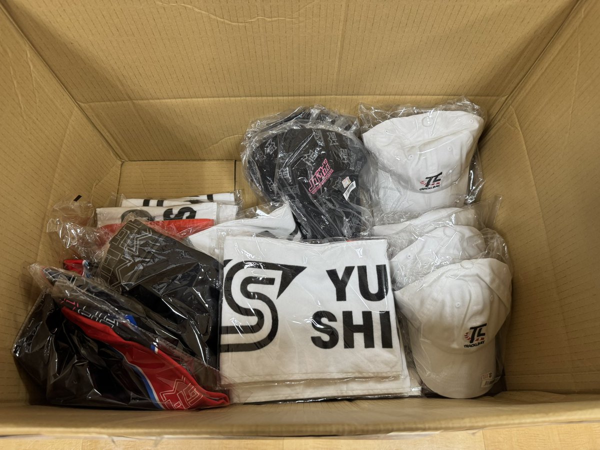 IONIQ5_EV's tweet photo. @Shiotsu_Yusuke 
鈴鹿のイオンでグッズ発見！

#SUPERGT #マッハ車検 #5号車 #AIRBUSTER https://t.co/jEyxGyokFo