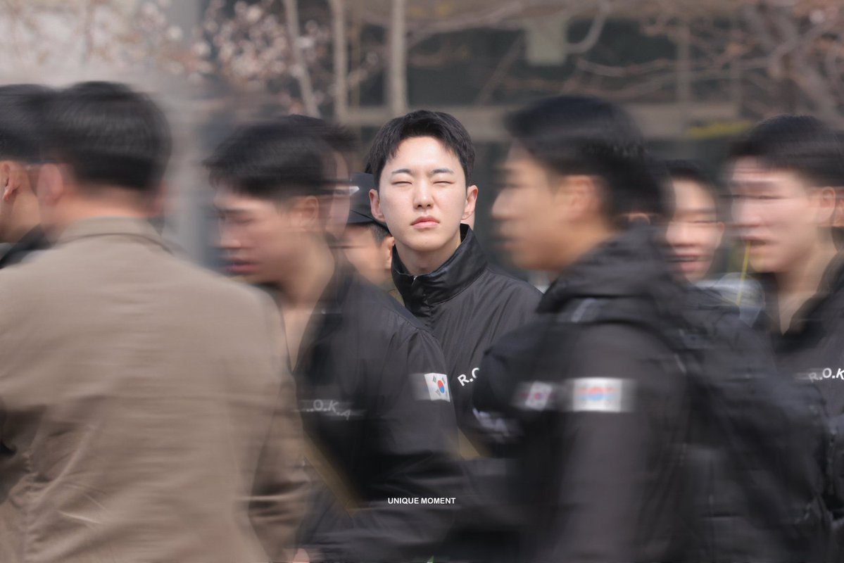 뉴april tweet media