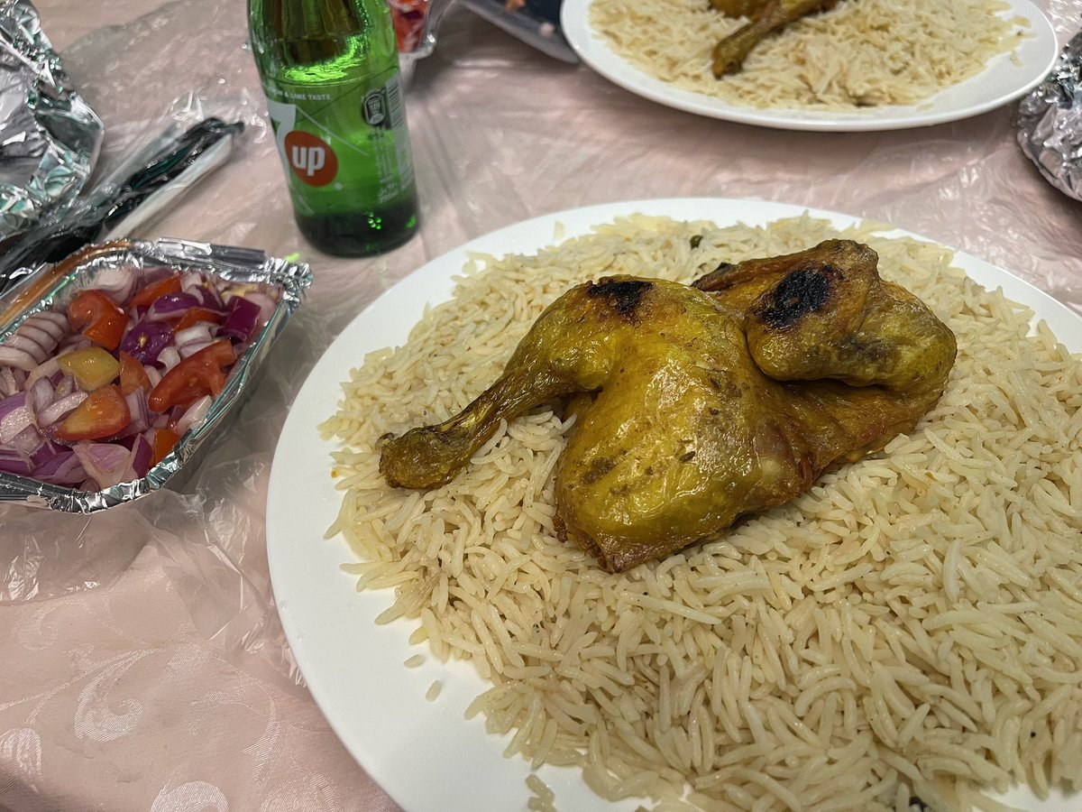 やまもと tweet media